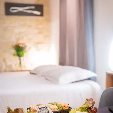 Hostcare - Les Bories - Coeur De *